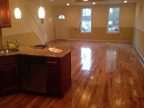3rd image of 938 E 227th St #1