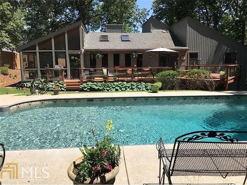 1st image of 660 Trailmore Pl #60