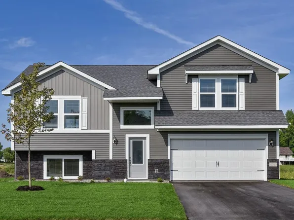 5379 Farmstead Pl, North Branch, MN 55056