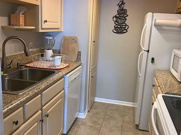 4th image of 260 El Dorado Blvd #2906