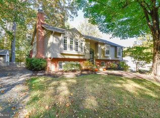 7249 Ridgeway Dr, Manassas, VA 20112