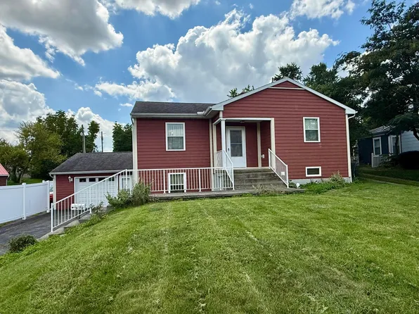 417 W Circle Ave, Washington Court House, OH 43160