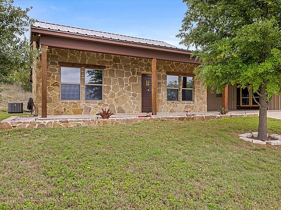 3rd image of 3318 County Road 302