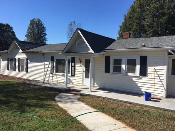 313 Gaddy St, Kannapolis, NC 28081