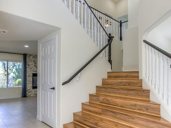 5th image of 12585 N Pioneer Way