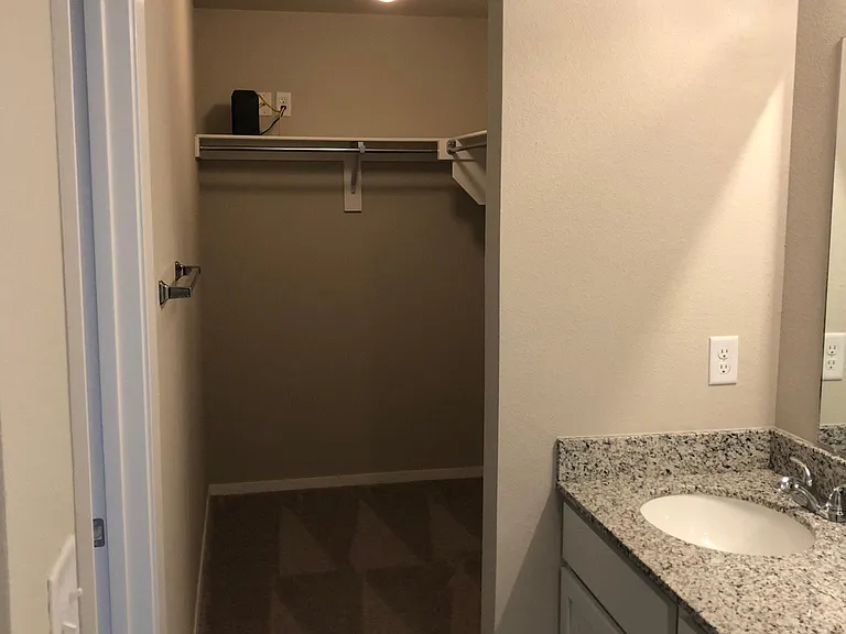 921 E Egret Rd — Photo 10