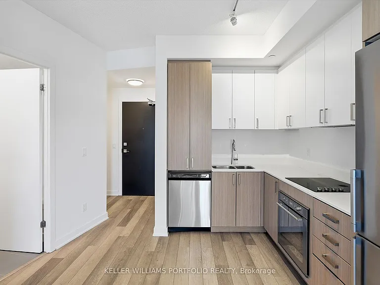 5230 Dundas St #407 — Photo 9