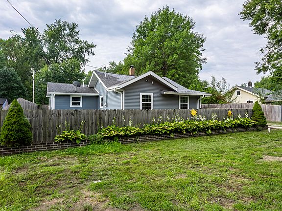 2nd image of 5707 E 20th St