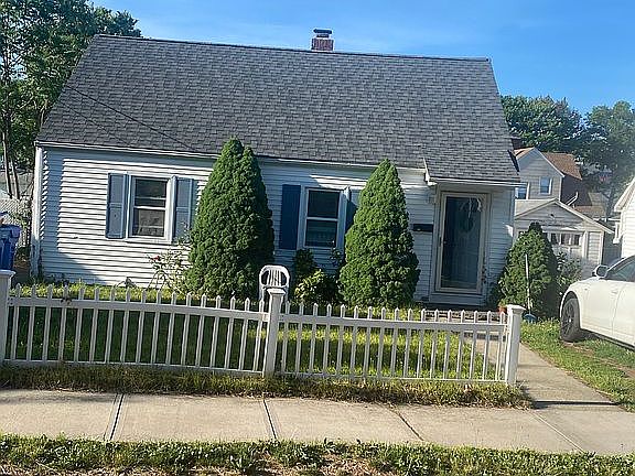 2nd image of 25 Palmer Ave