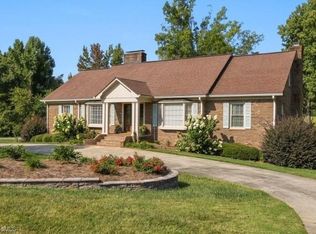 718 Riverbend Dr, Bermuda Run, NC 27006