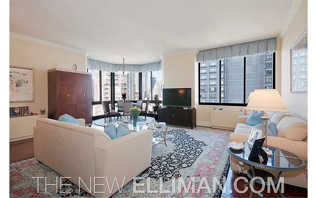Sold by Douglas Elliman | media 24