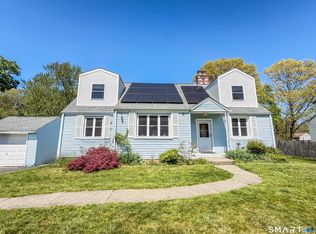 359 Dogwood Rd, Orange, CT 06477