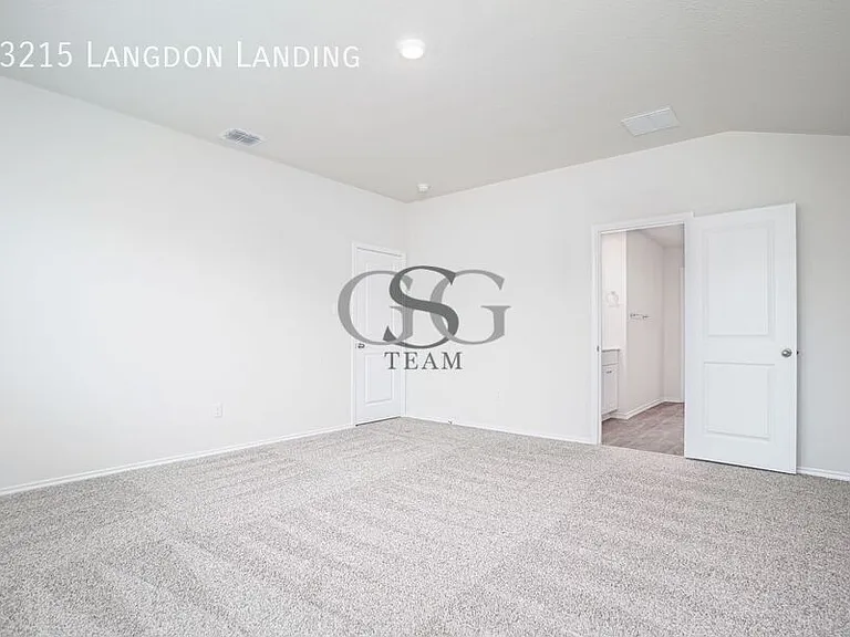 23215 Langdon Lndg — Photo 16