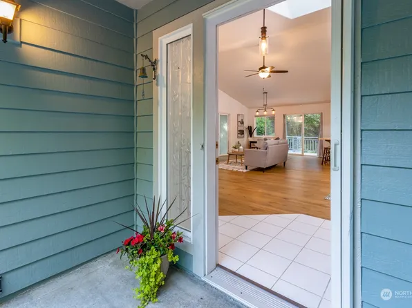 223 Pinecrest Drive, Port Townsend, WA 98368