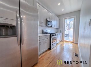 114 Miller Ave #1, Brooklyn, NY 11207