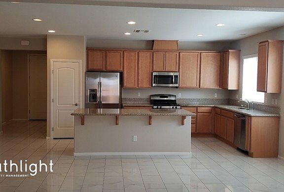 3rd image of 1025 Peaceful Glen Ct