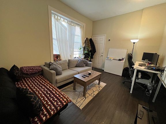 4th image of 1925 N Albany Ave APT 2R
