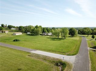 X North Rd #579, Baldwin City, KS 66006