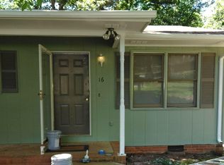 16 Huskey Ct, Wellford, SC 29385