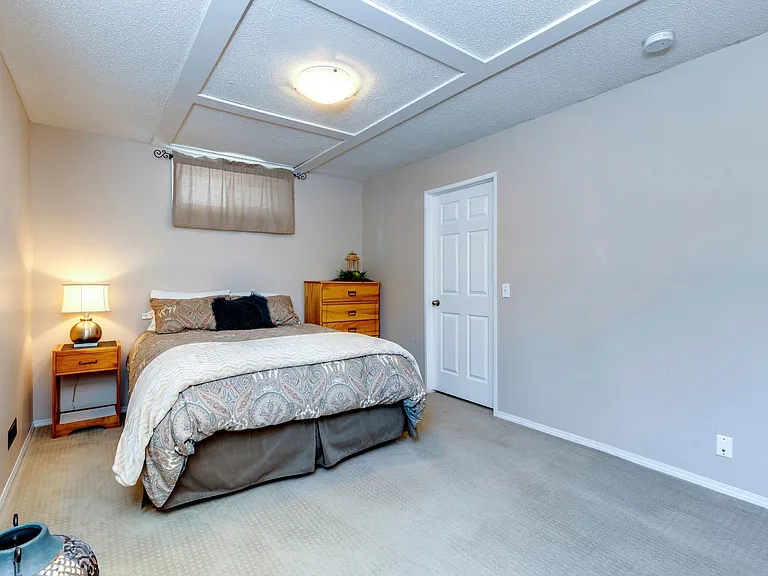 1035 Riverbend Dr SE #BASEMENT — Photo 15