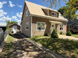228 W Grand Ave, Mancos, CO 81328