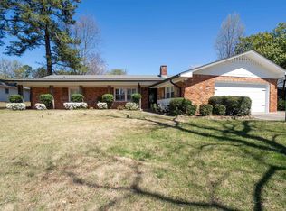 1624 Stonewall Dr, Vestavia Hills, AL 35226