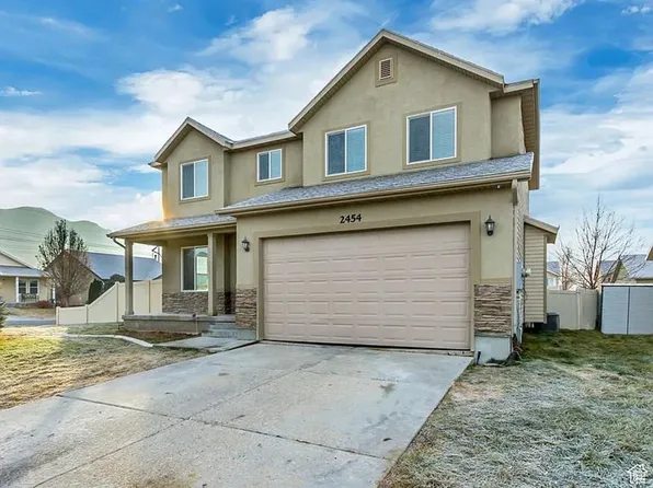 2454 E Hitching Post Dr, Eagle Mountain, UT 84005