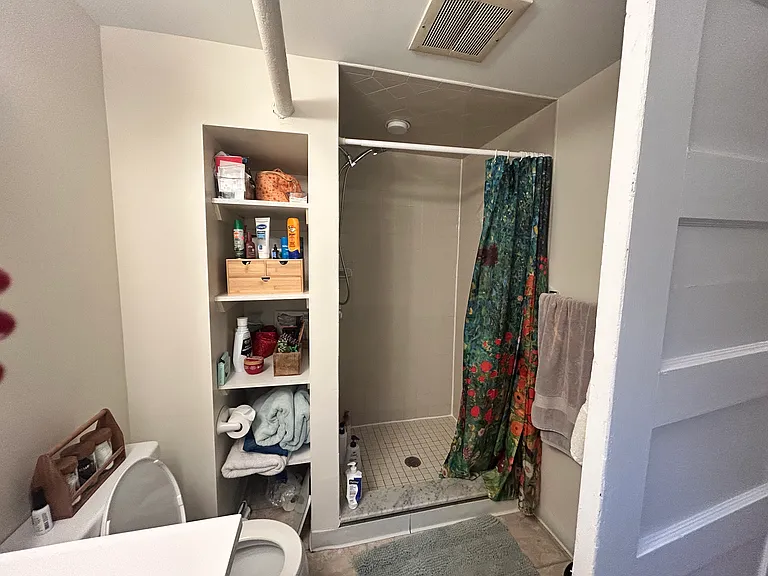 6 Beaufort Rd #2A — Photo 5
