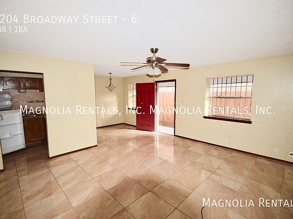 5th image of 2204 N Broadway St APT 6