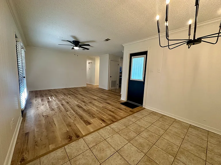 301 Laura Wilkes Rd — Photo 8