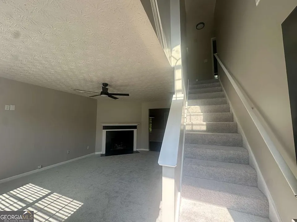 7467 Petunia Dr