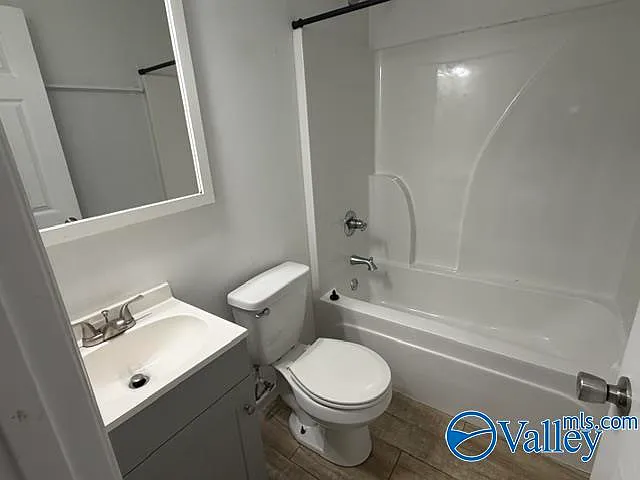 411 South St #4 — Photo 4