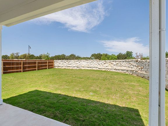 3rd image of 500 Olinda Way