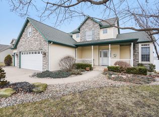 13120 Blueberry Ln, Holland, MI 49424