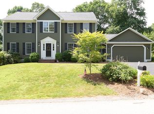 9 Queensfort Way, North Kingstown, RI 02852