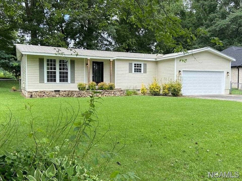 1st image of 1941 Poplar Dr SW