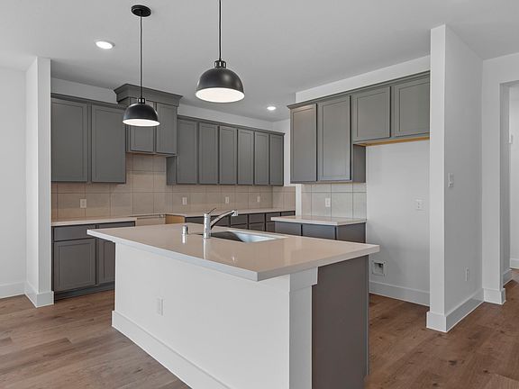 4th image of 225 Sandhill Grove Trl