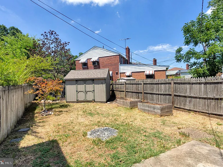 2446 S Nelson St — Photo 24