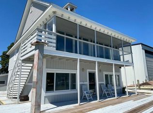 1285 S Belle River Ave, Marine City, MI 48039