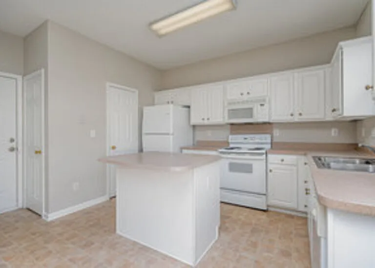 1231 Joannas Ct — Photo 9
