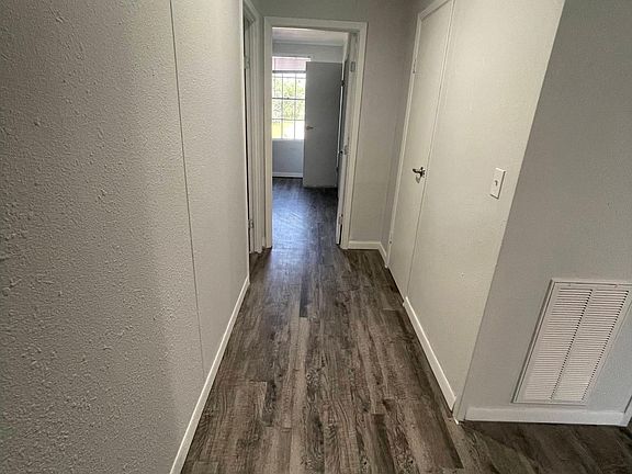 3rd image of 205 N Columbia Dr APT 36