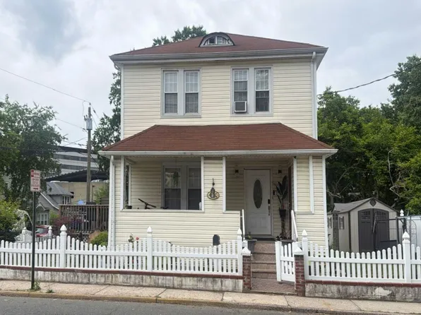 460 Glenwood Ave, Teaneck, NJ 07666