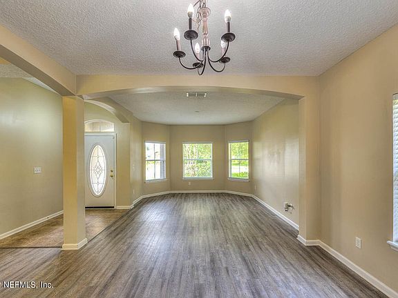 4th image of 162 Islesbrook Pkwy