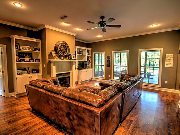 5th image of 107 Fox Run Dr