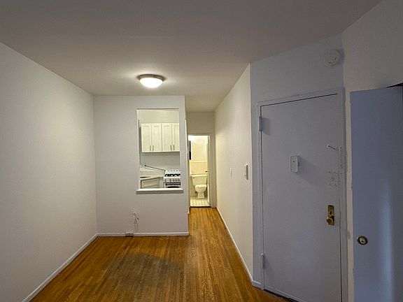 4th image of 303 E 89th St APT 2D