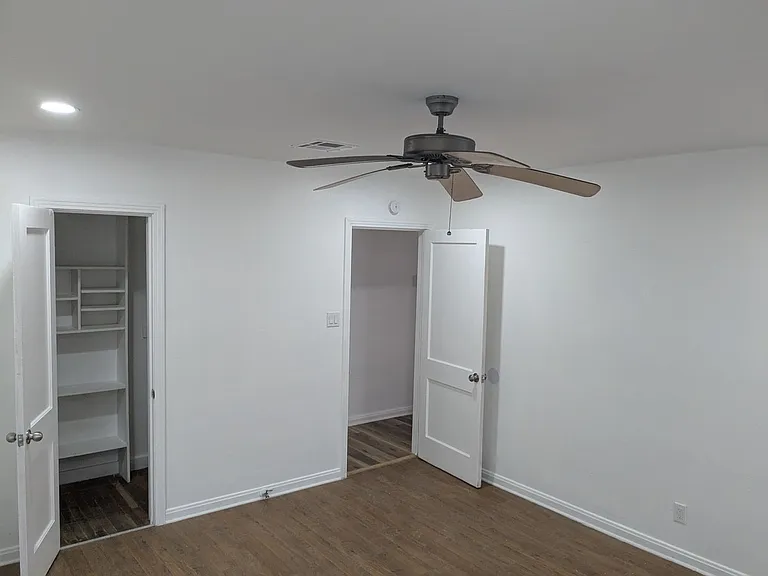 1806 S 5th St — Photo 12