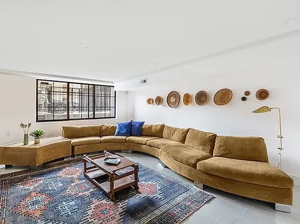 194 Cooper St #1, Brooklyn, NY 11207