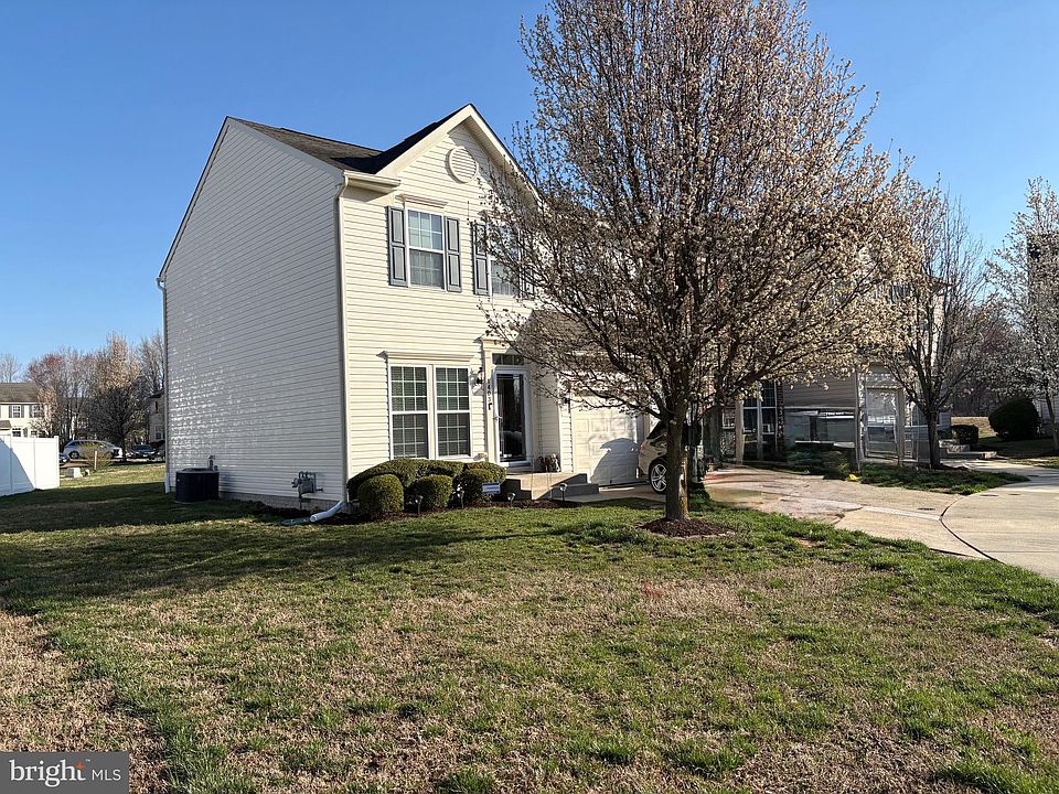 2nd image of 1403 Cat Tail Ct