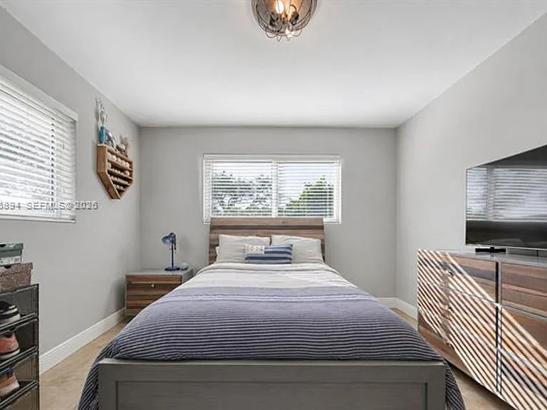 10600 SW 80th Ct — Photo 14