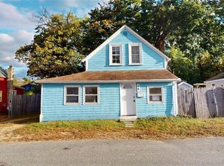 40 Troy Ave, Warwick, RI 02889